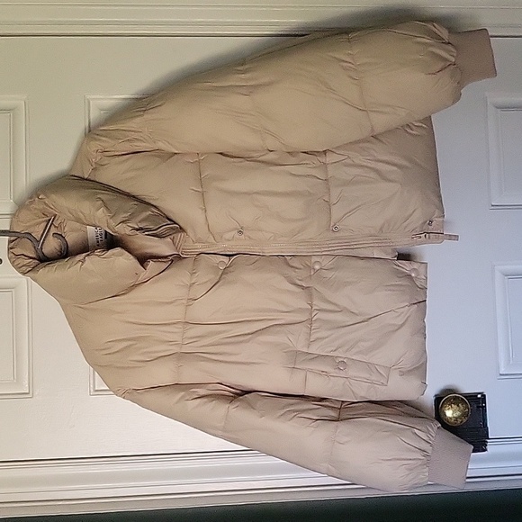 American Eagle Outfitters Jackets & Blazers - American  Eagle Puffer Jacket